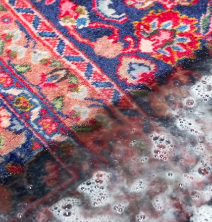 ویدیوی شستشوی فرش ماشینی و دست بافت